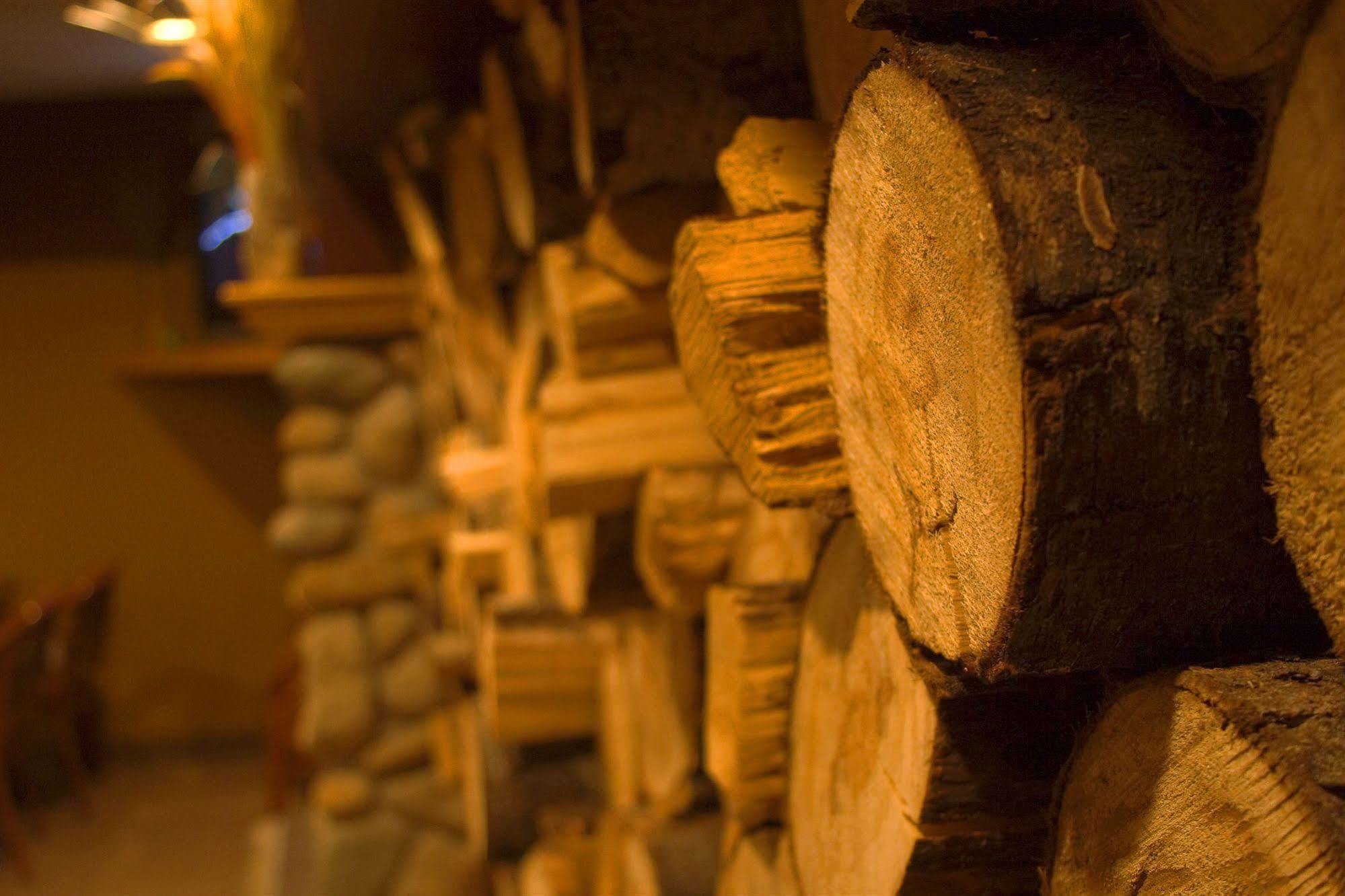 Elkwater Lake Lodge And Resort Экстерьер фото